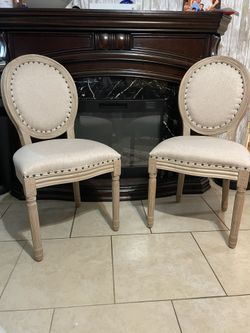 Accent Chairs