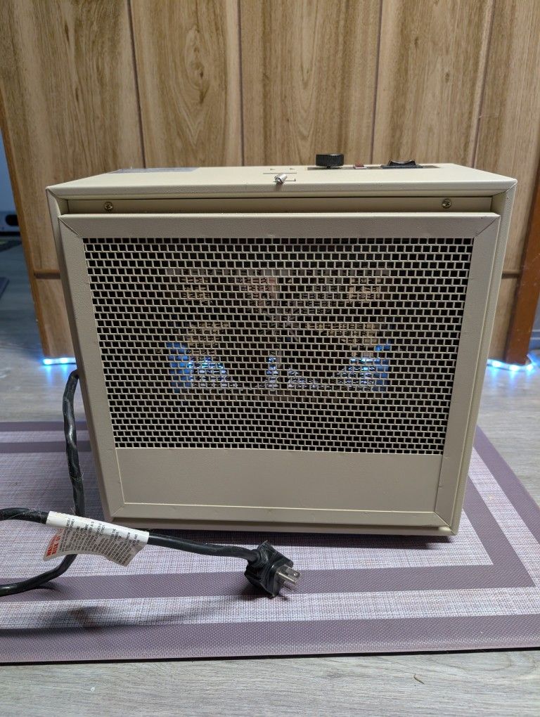 16" Metal Space Heater