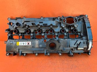 BMW G05 G14 G15 G16 G30 G31 G32 G12 B58B30C Cylinder Rocker Cover OEM (contact info removed)
