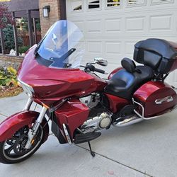 2013 Motorcycle Victory