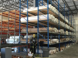 Choose the right storage solution: Heavy Duty or Medium Duty for your Flexible Warehouse Operation. Call us today 305-887-9212