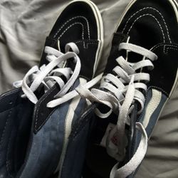 size 9 blue and black vans 
