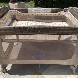 Baby Suite - Portable Crib