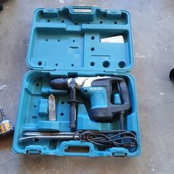 Makita HR4002