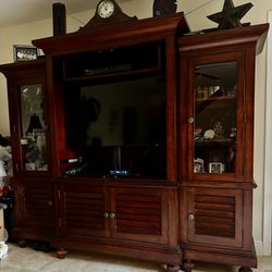 Wall Unit/Armoire Lane Furniture) Solid Wood 