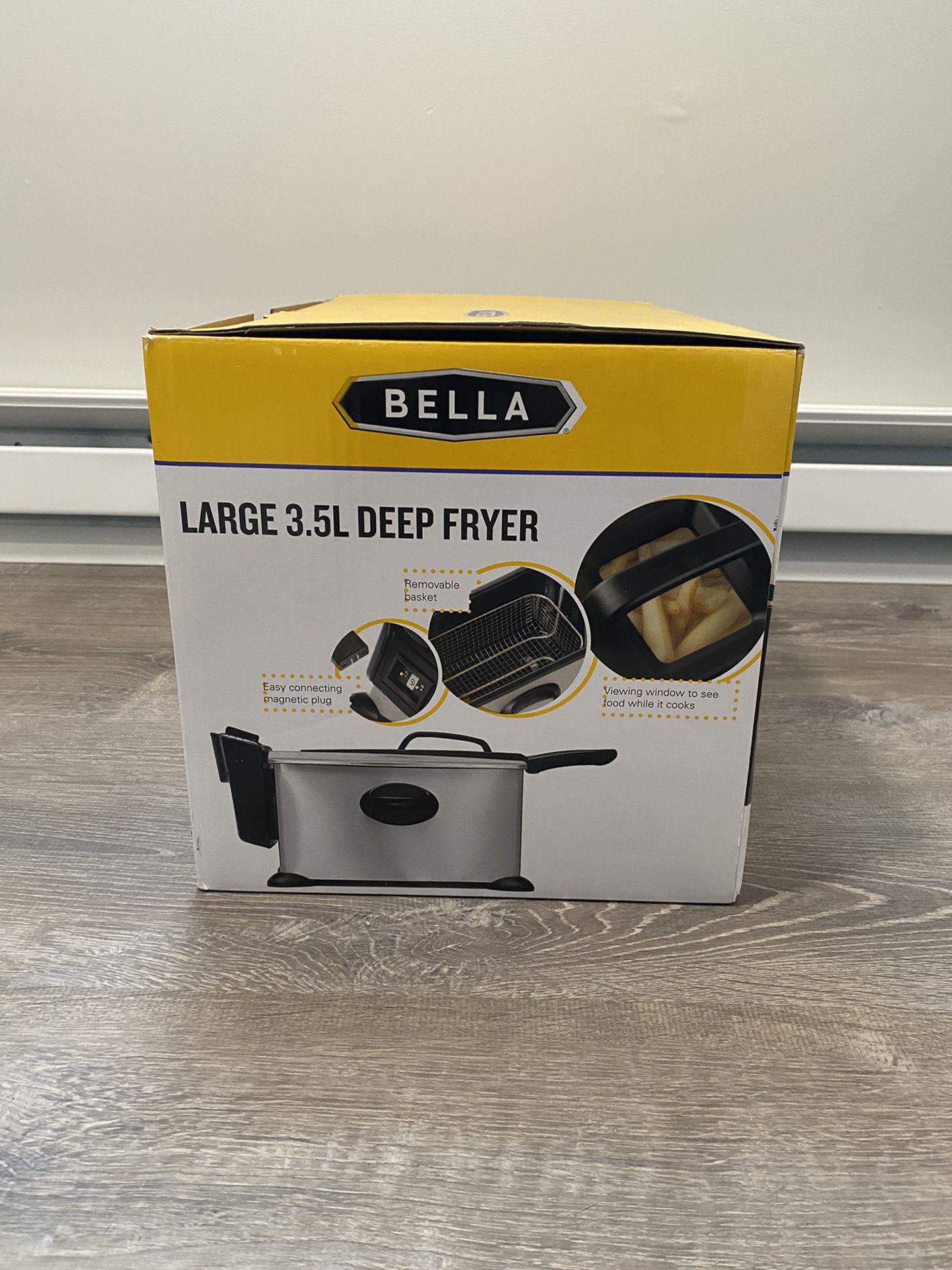 Bella 3.5L Deep Fryer with Removable Basket