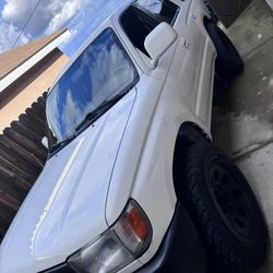 4  Runner 2 WD