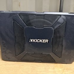 Kicker Hideaway 11HS8 Powered Subwoofer – Compact Bass 🔊