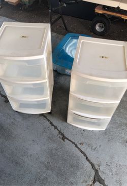 Plastic drawer sets