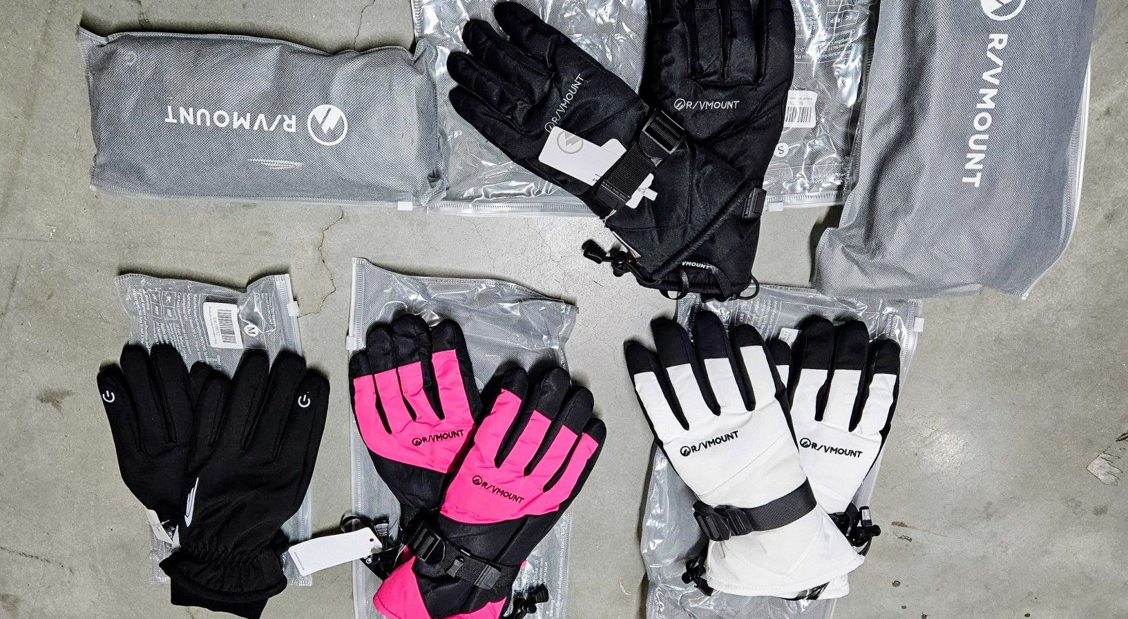 R/V Mount 3M THINSULATE WINTER GLOVES