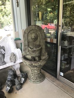 New masserelli’s lion finial garden fountain