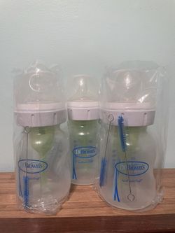 3 Baby Bottles