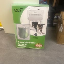 Smart Pet Door One Electronic Key Included 