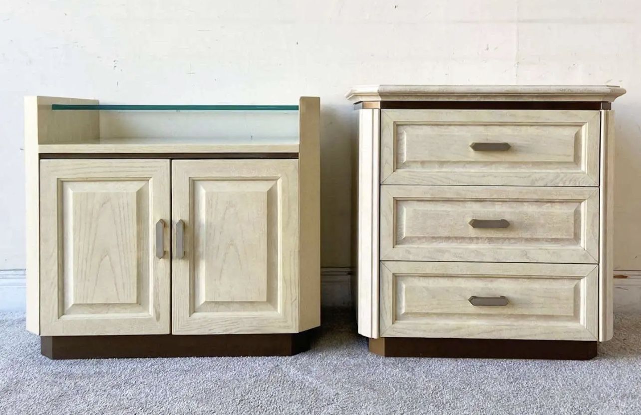 Vintage Art Deco Cream Finished Nightstands/End Tables by Henredon