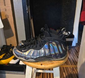 Nike Air Foamposite One Hologram Size 10.5