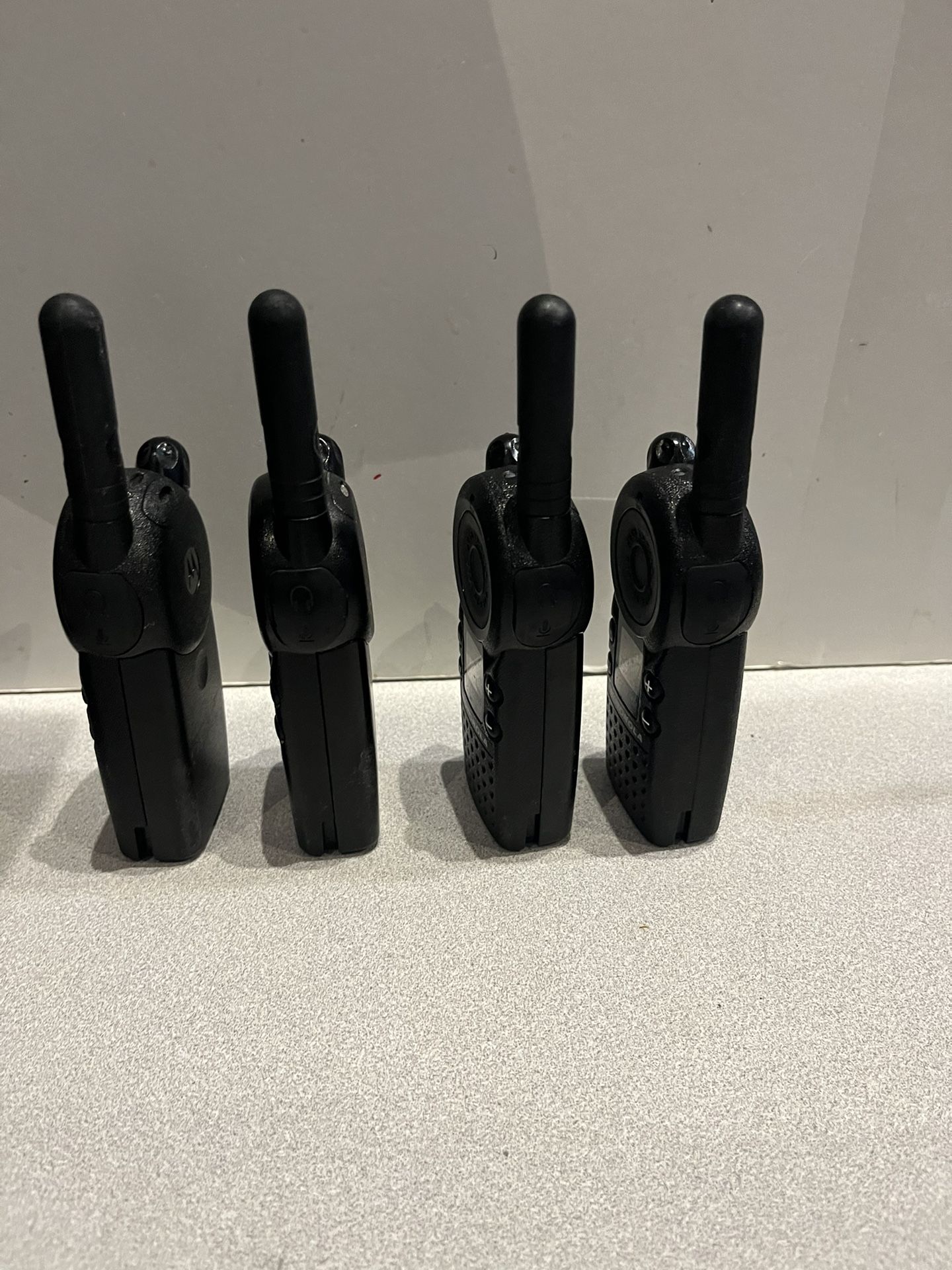 Lot of 4 Motorola CLS 1413 UHF 1W 4CH Business Two Way Radio w
