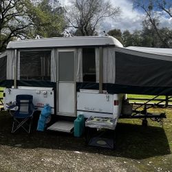 2001 Coleman Santa Fe Camper