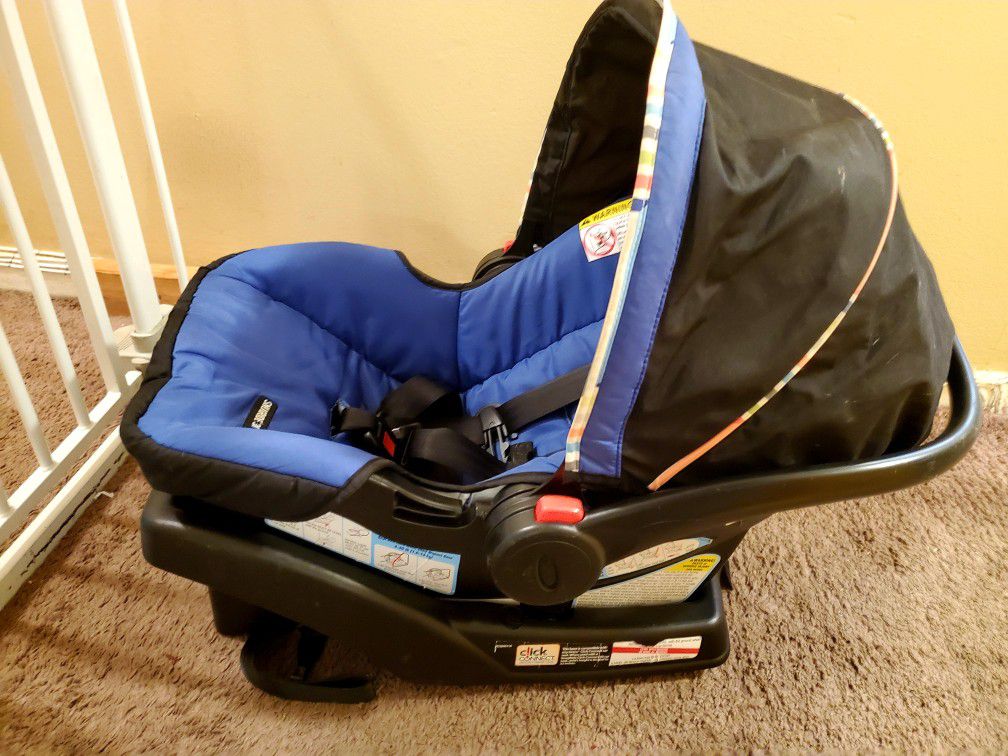 Graco infant seat. Blue