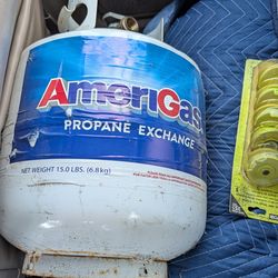 1) propane tank for core or refill empty one only $15 firm
