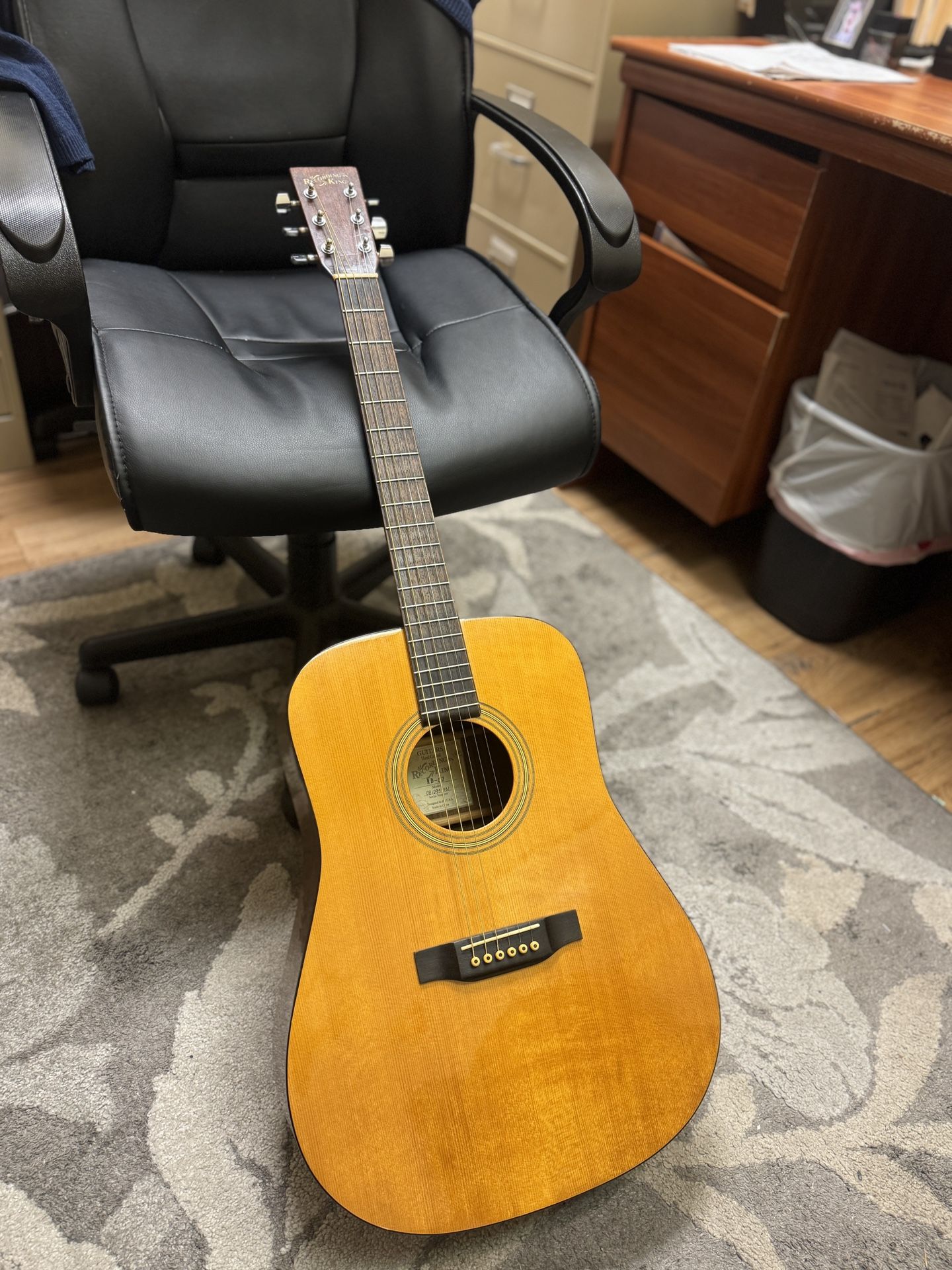 Recording-King Maple Top/Rosewood Acoustic Guitar