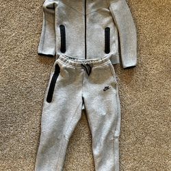 Nike Boys' Sportswear Full-Zip Tech Fleece Hoodie and Pants Size YL Grey/Blk  