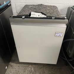 New Samsung white glass Dishwasher DW80CB545012AA