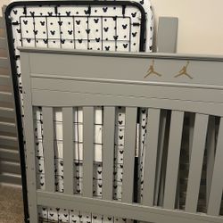Baby Crib 