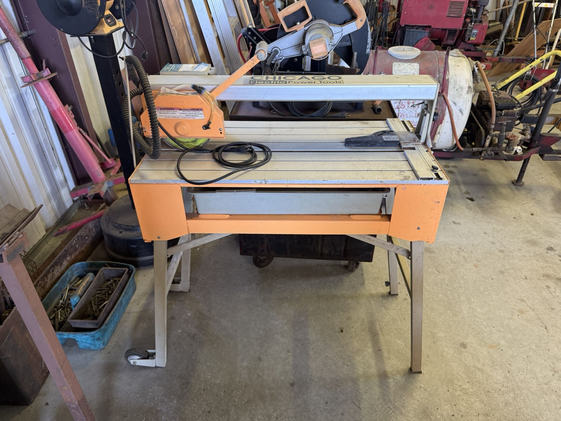 Chicago Electric 1.5hp Tile Saw