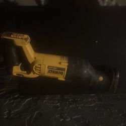 Dewalt saw