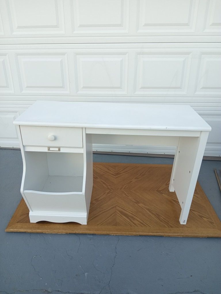 DESK For Students and Kids 