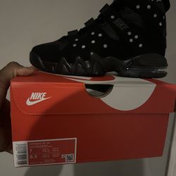 Nike Barkley size 7