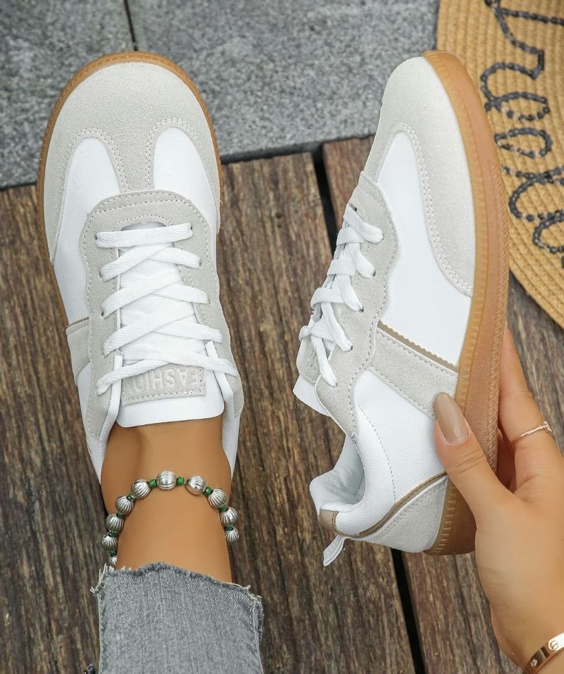 Women's Fashionable Lace Up Low Top Casual Sneakers,