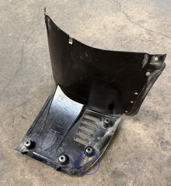 DRIVER FRONT WHEEL ARC LINER SPLASH GUARD BMW E39 M5