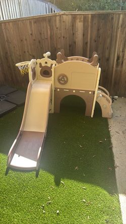 Kids Toddler Playset with Slide and Basketball Hoop