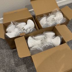 LOT OF 36 - Dimmable LED BR30 2700K Light Bulbs 