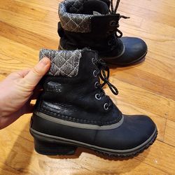 Sorel Boots Size 7 Used Few Times 