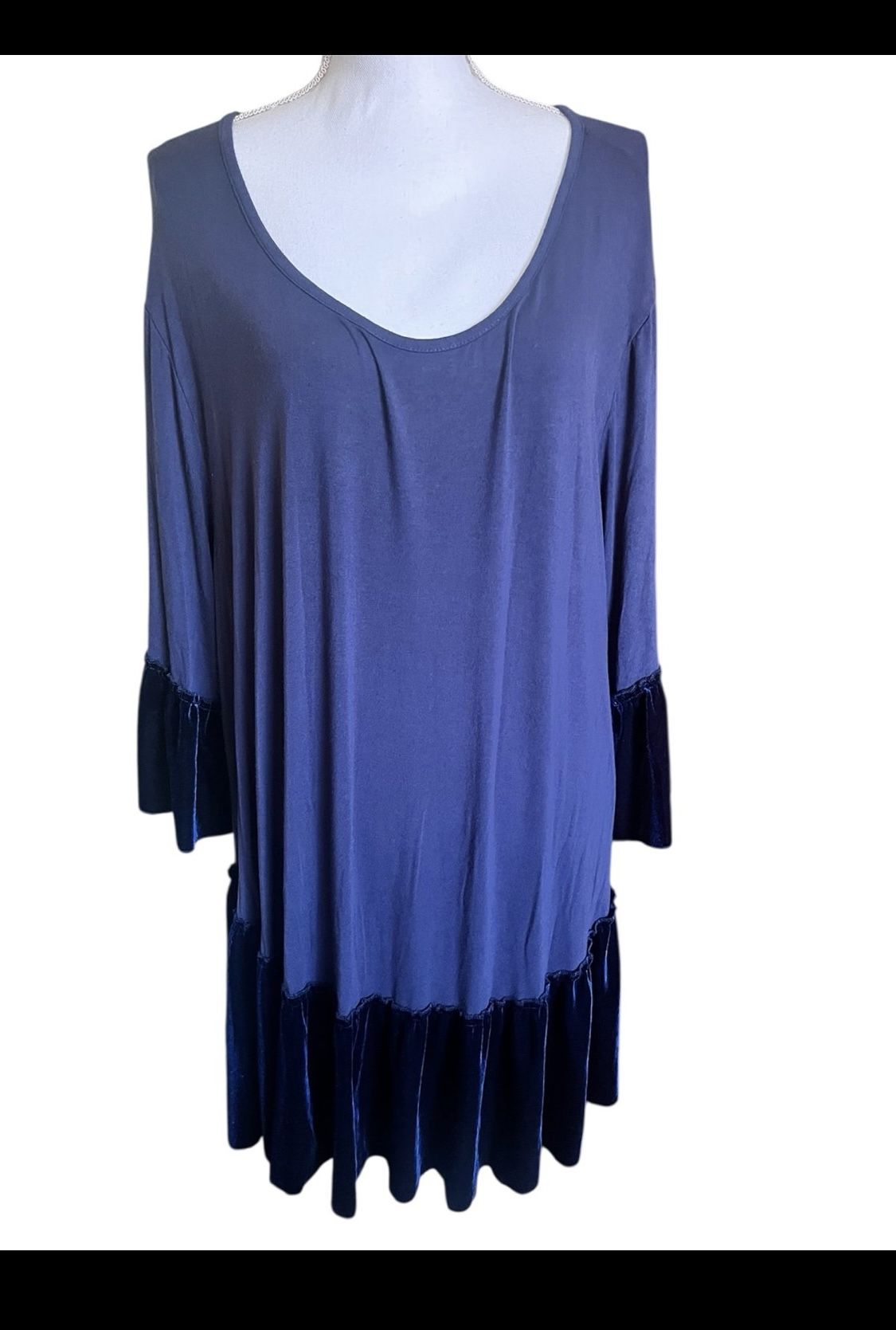 Z Avenue USA Velvet Trim Fashion Dress