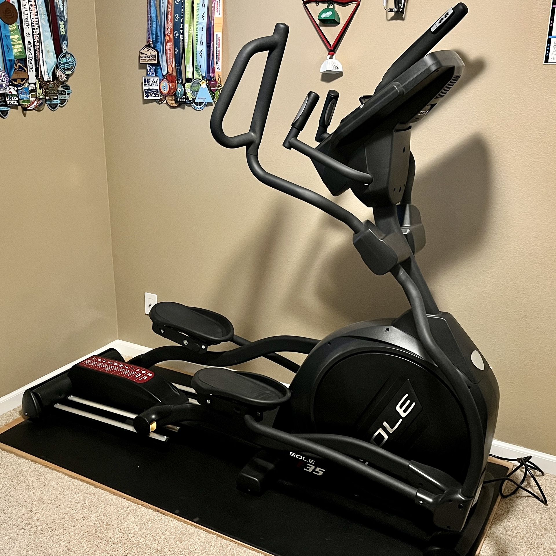 Sole E35 Elliptical for Sale in Beaverton, OR OfferUp