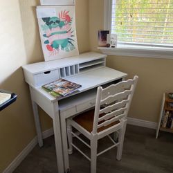 Desk + Chair 