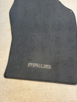 2014 Prius C floor mats