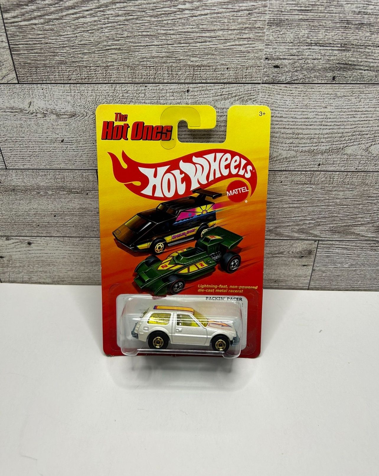 Hot wheels The Hot Ones White ‘2011 Packin ‘ Pacer • Die Cast Metal • Made in Thailand