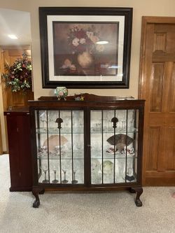 Antique Curio/China/Crystal Cabinet