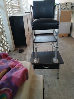 ANTIQUE SHOE ""SHINE"" CHAIR