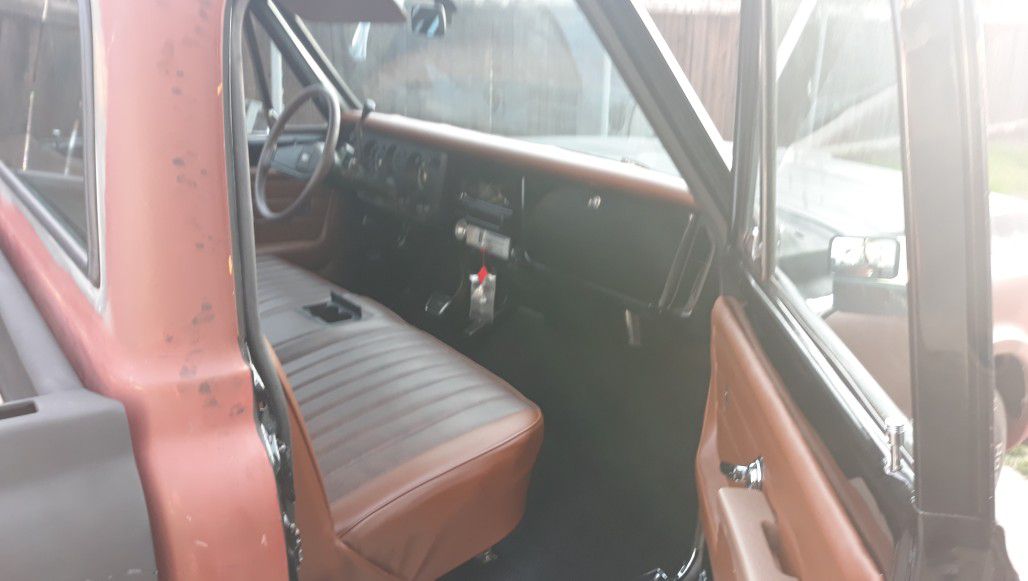 chevy c10 1972 Short bed 