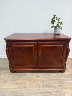 TASTEFUL Sideboard Cabinet - media storage - collections - delivery available
