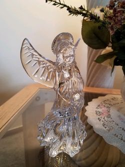 Waterford Lismore First Edition Angel of Prayer Lead Crystal