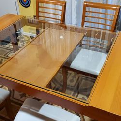 Kitchen Dining Table + 4 Chairs 
