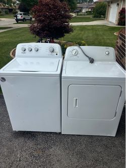 Whirlpool washer and electric dryer