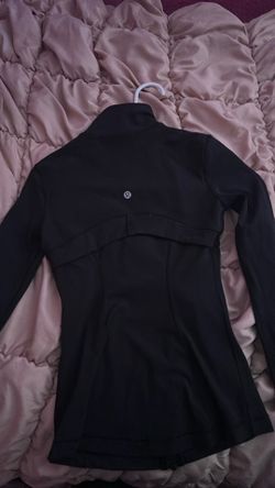 Lulu define jacket