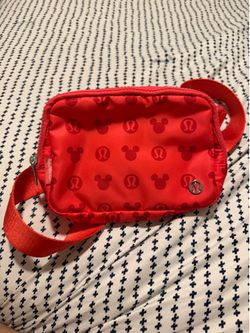 LULULEMON DISNEY